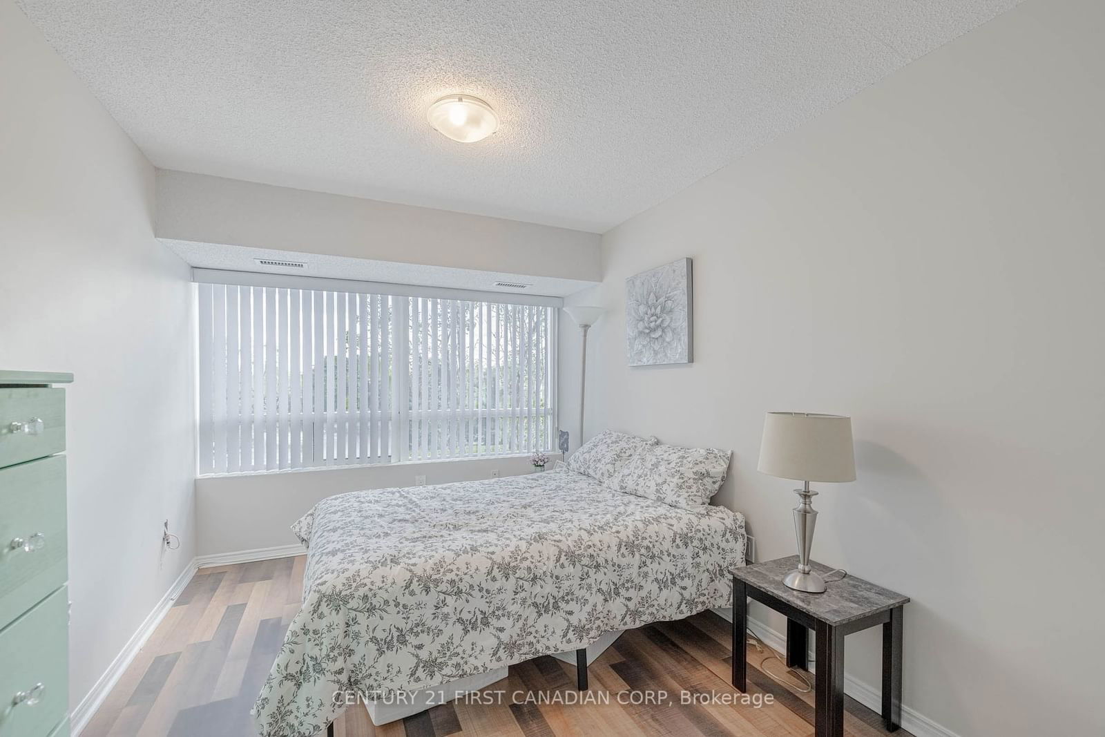 521 Riverside Dr, unit 210 for sale