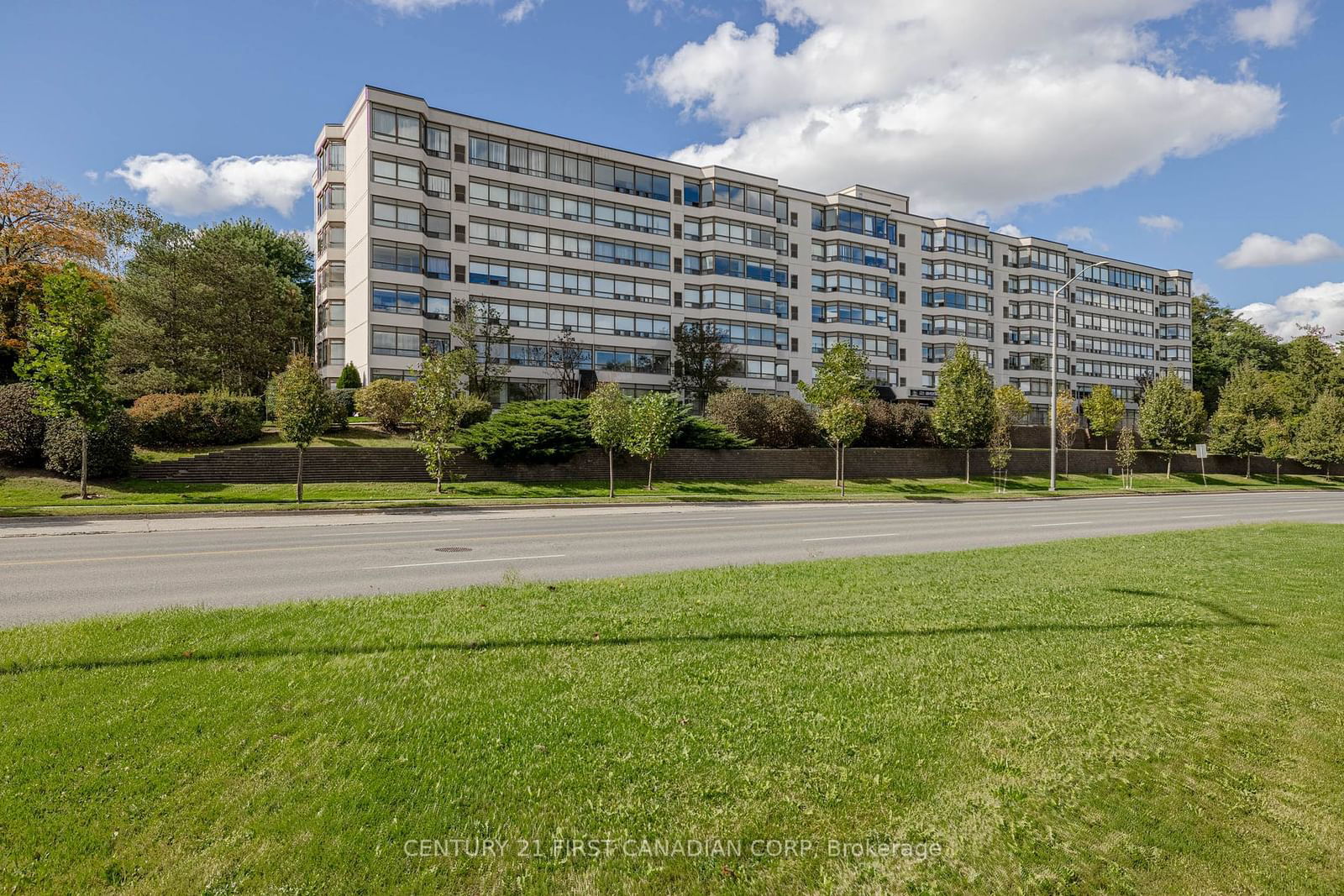 521 Riverside Dr, unit 210 for sale