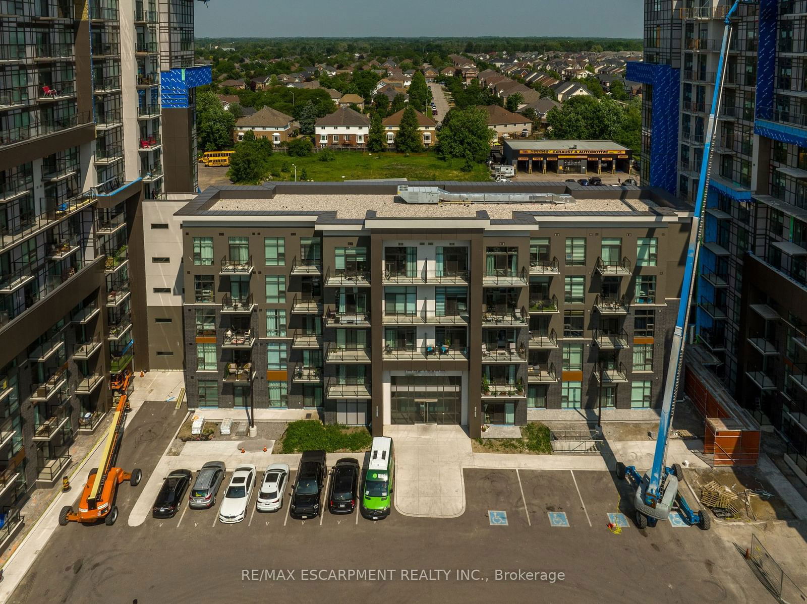 460 Dundas St E, unit 406 for sale