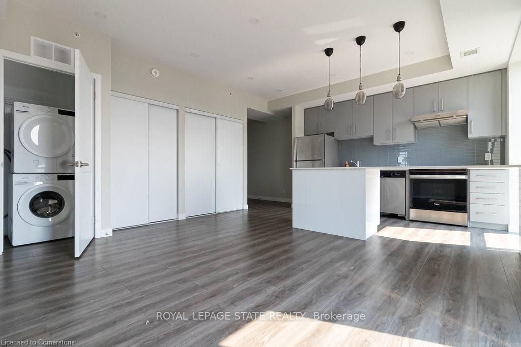 15 Queen St S, unit 2302 for sale