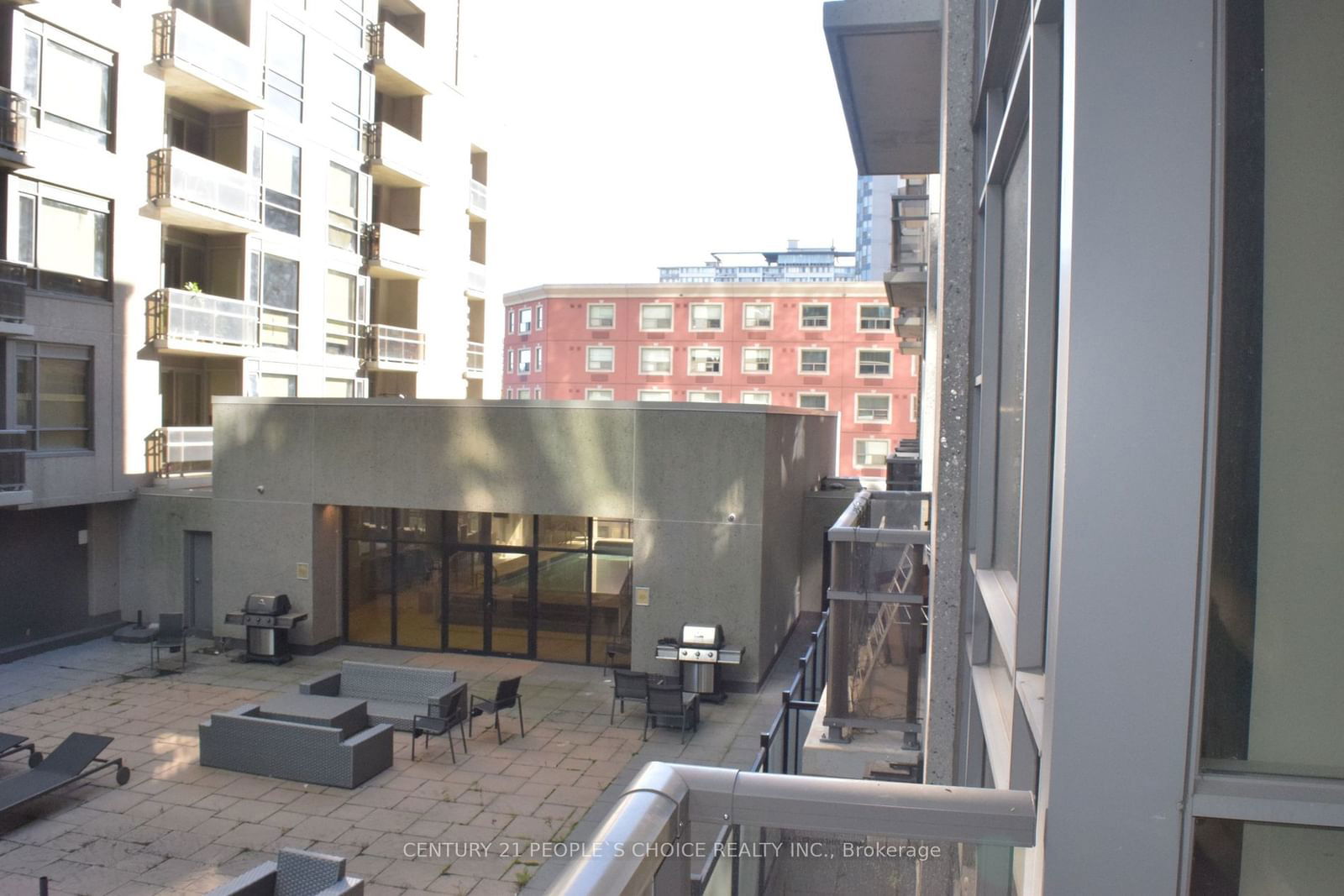 150 Main St W, unit 412 for rent