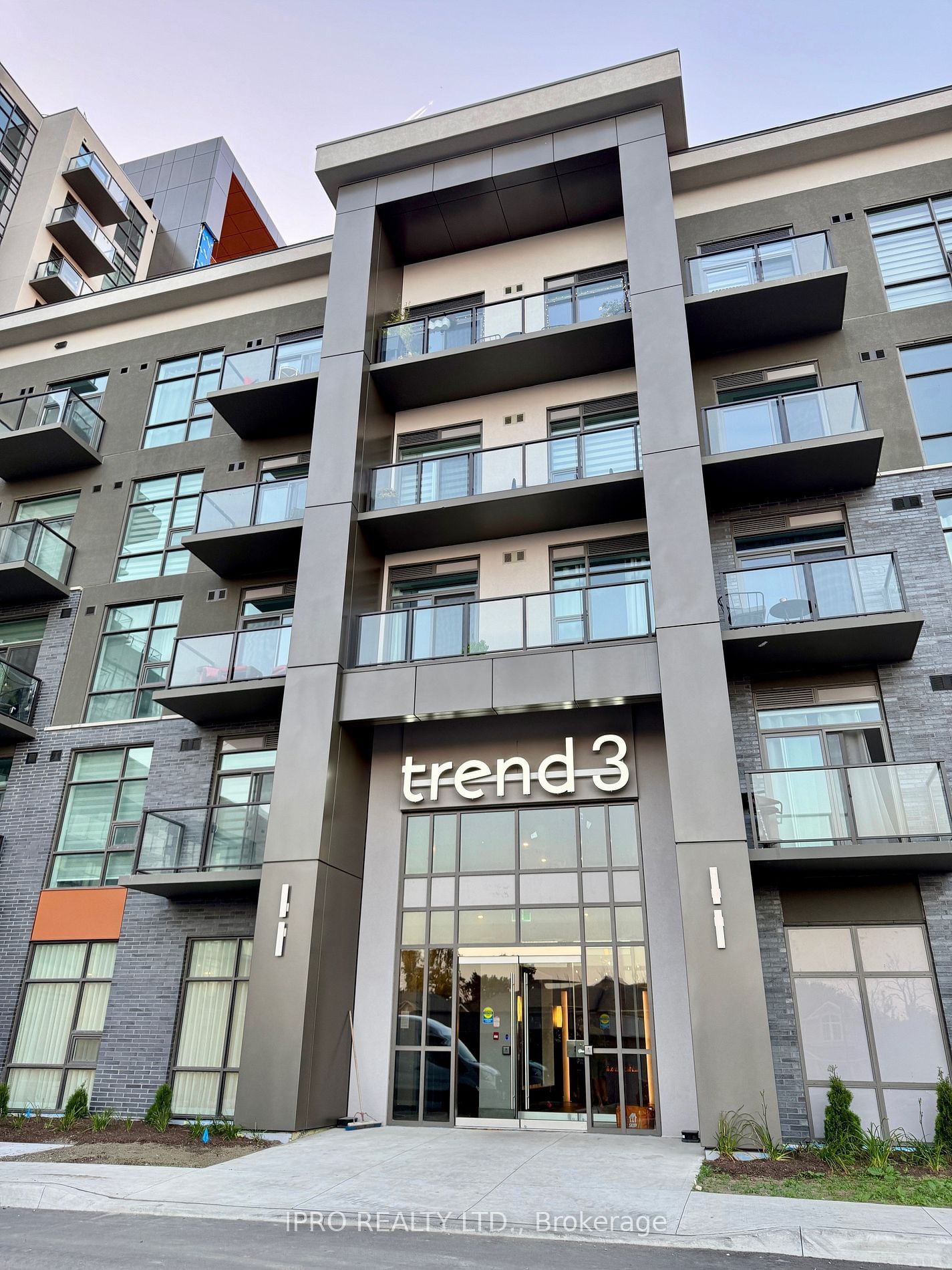 470 Dundas St E, unit 316 for rent