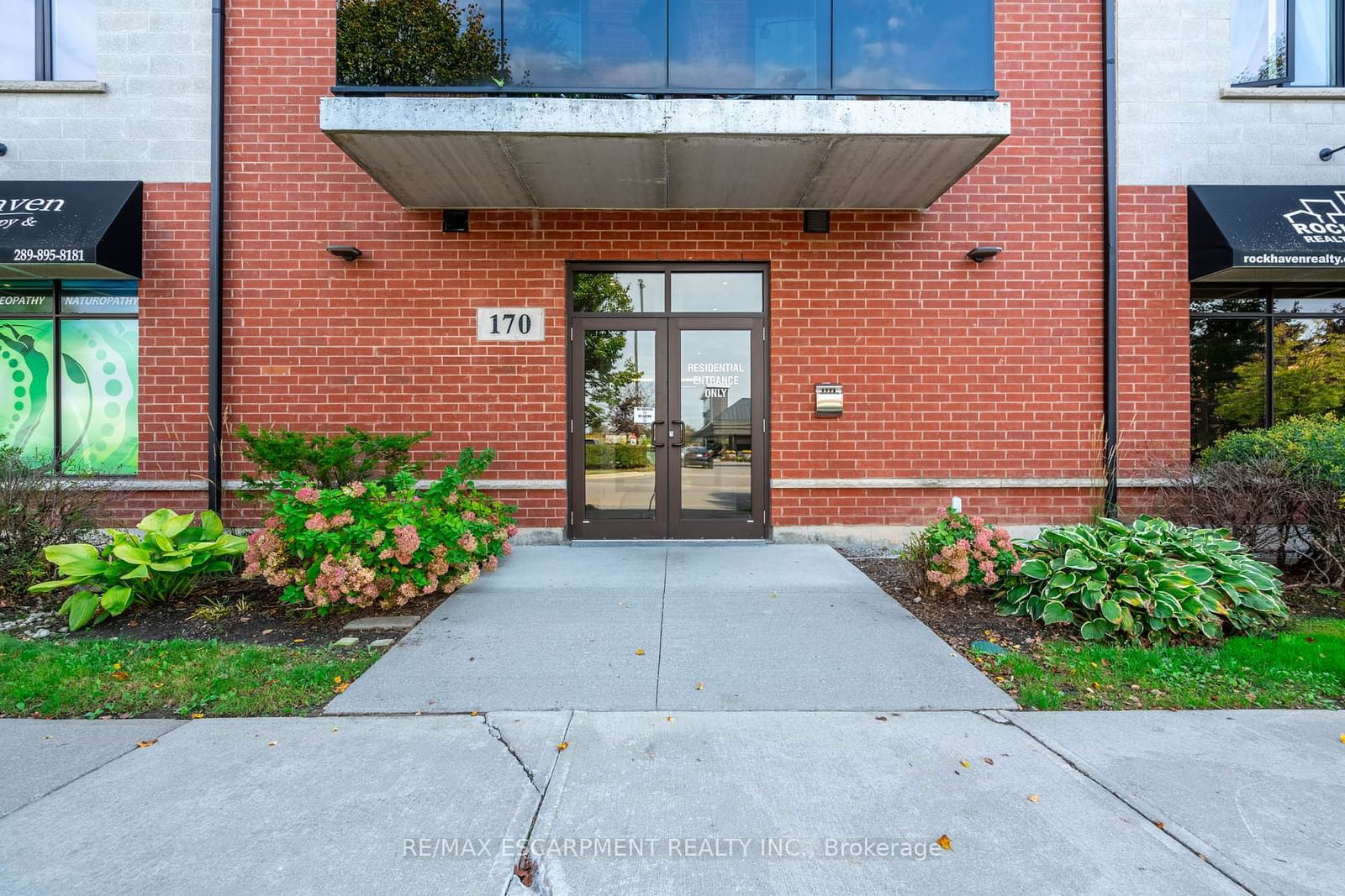 170 Rockhaven Lane, unit 214 for sale