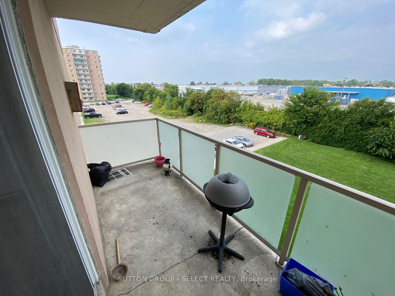 573 Mornington Ave, unit 408 for sale