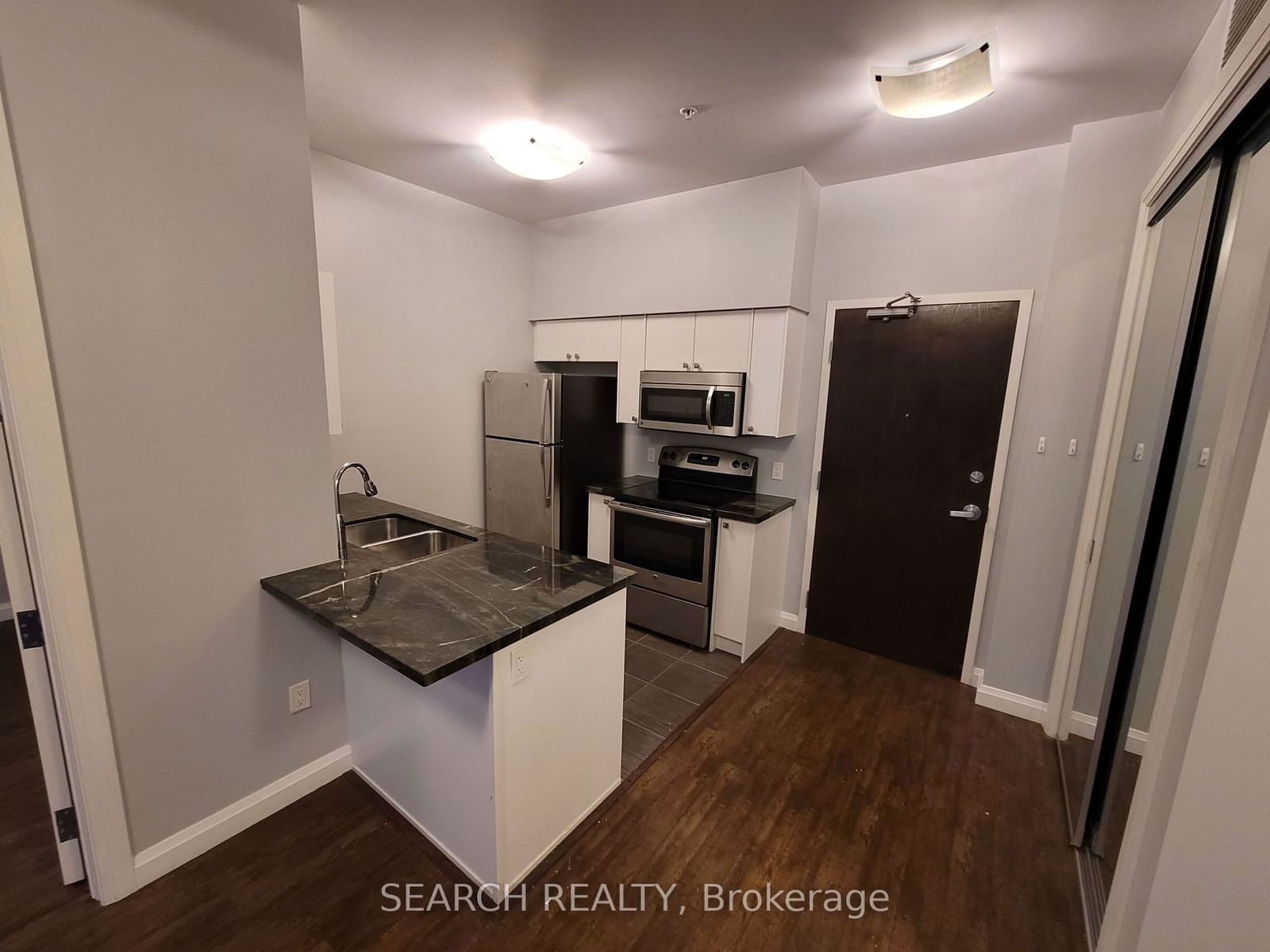 112 King St E, unit 607 for rent