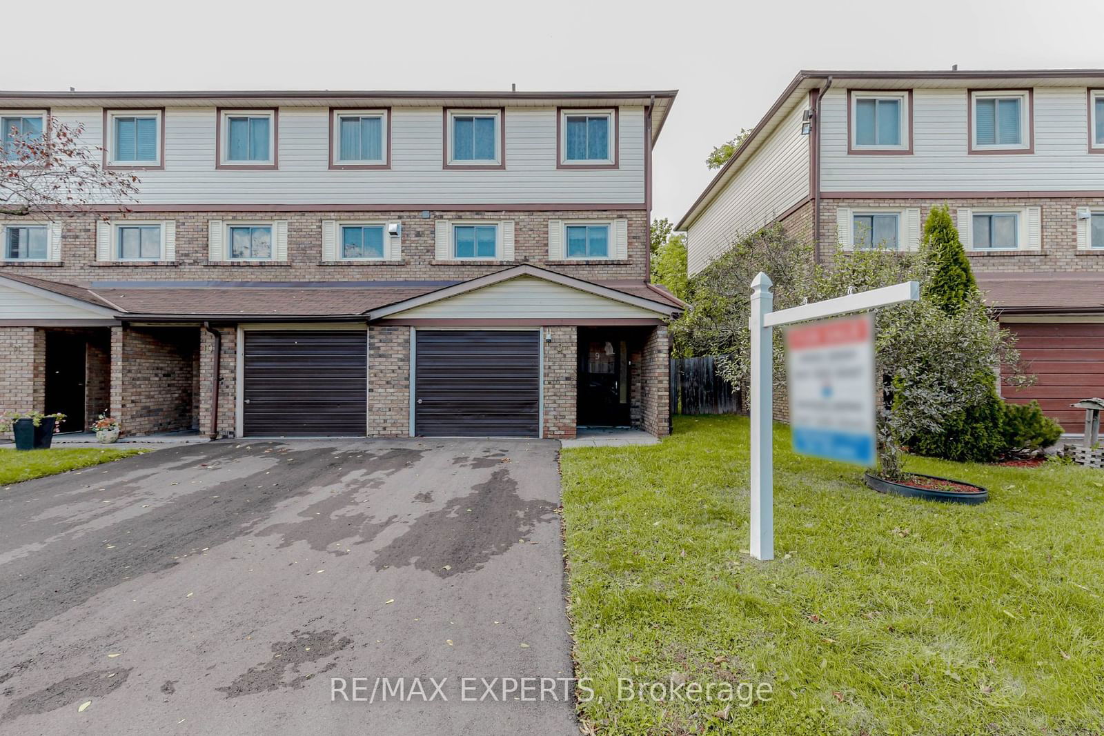 34 Bow Valley Drive Townhomes, Hamilton, Toronto