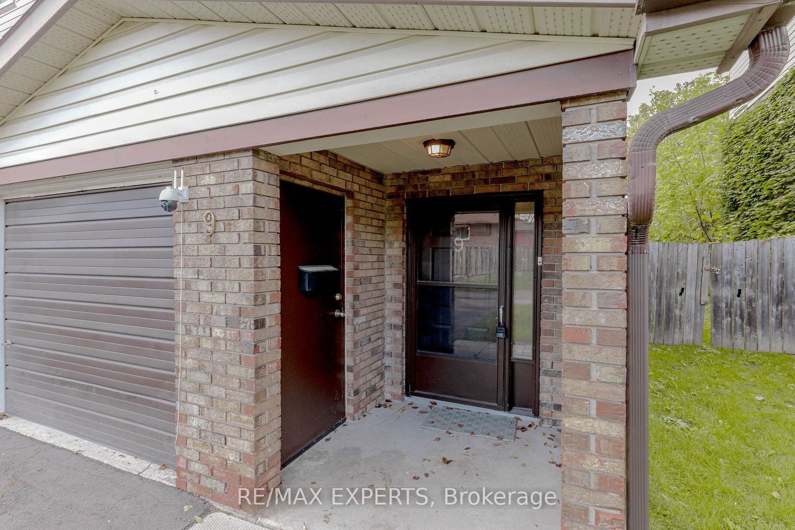 34 Bow Valley Drive Townhomes, Hamilton, Toronto