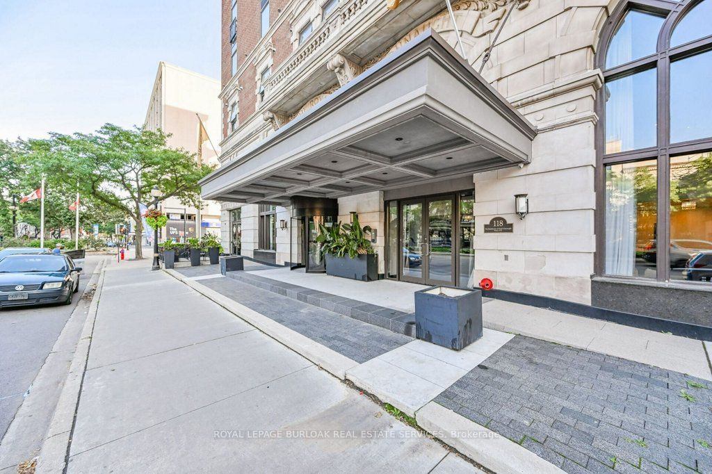 118 King St E, unit 418 for rent