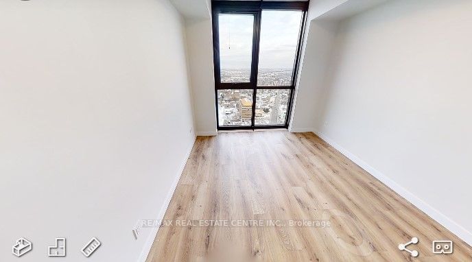 60 Frederick St, unit 1105 for rent