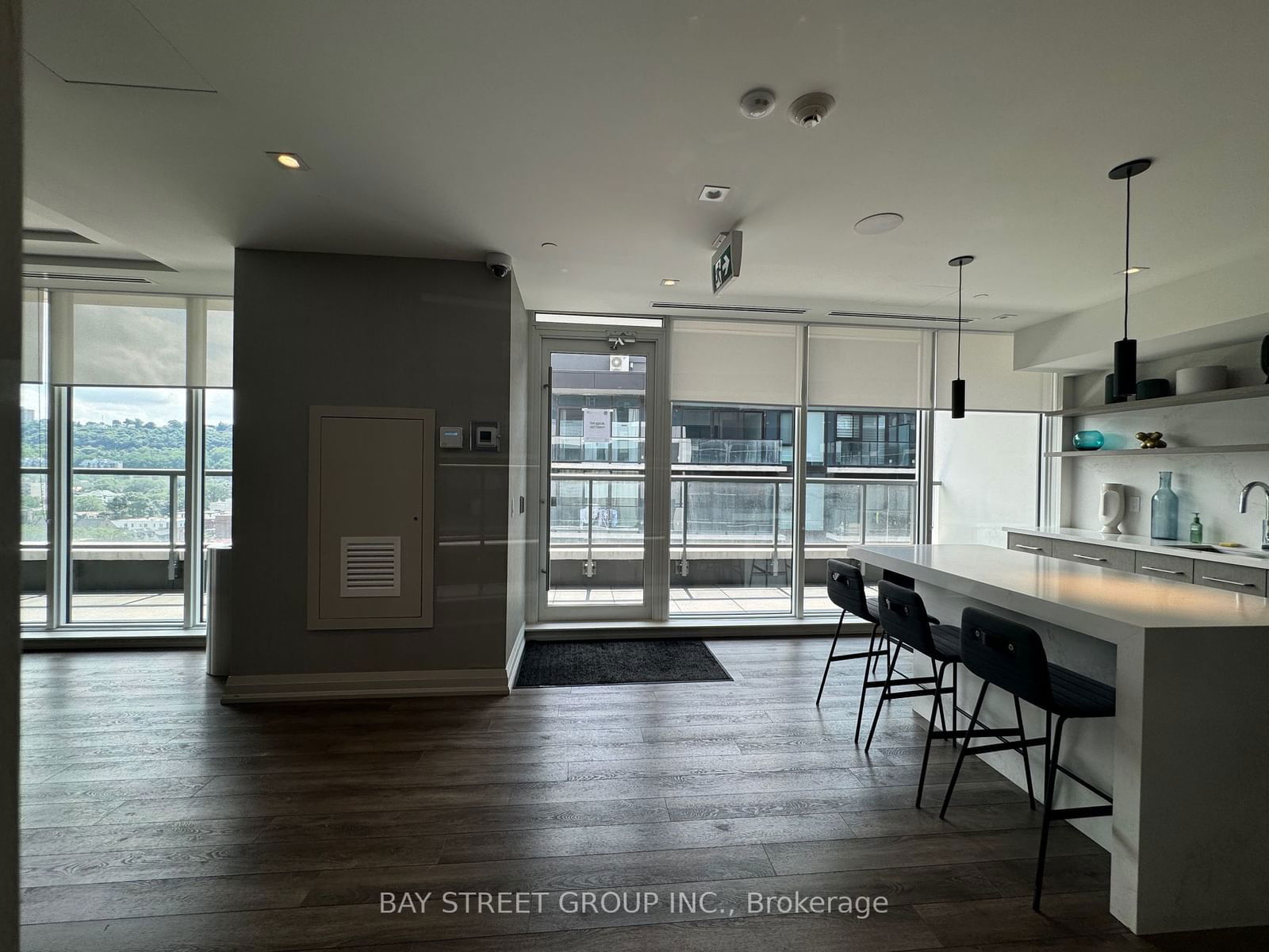 212 KING WILLIAM St, unit 1207 for sale