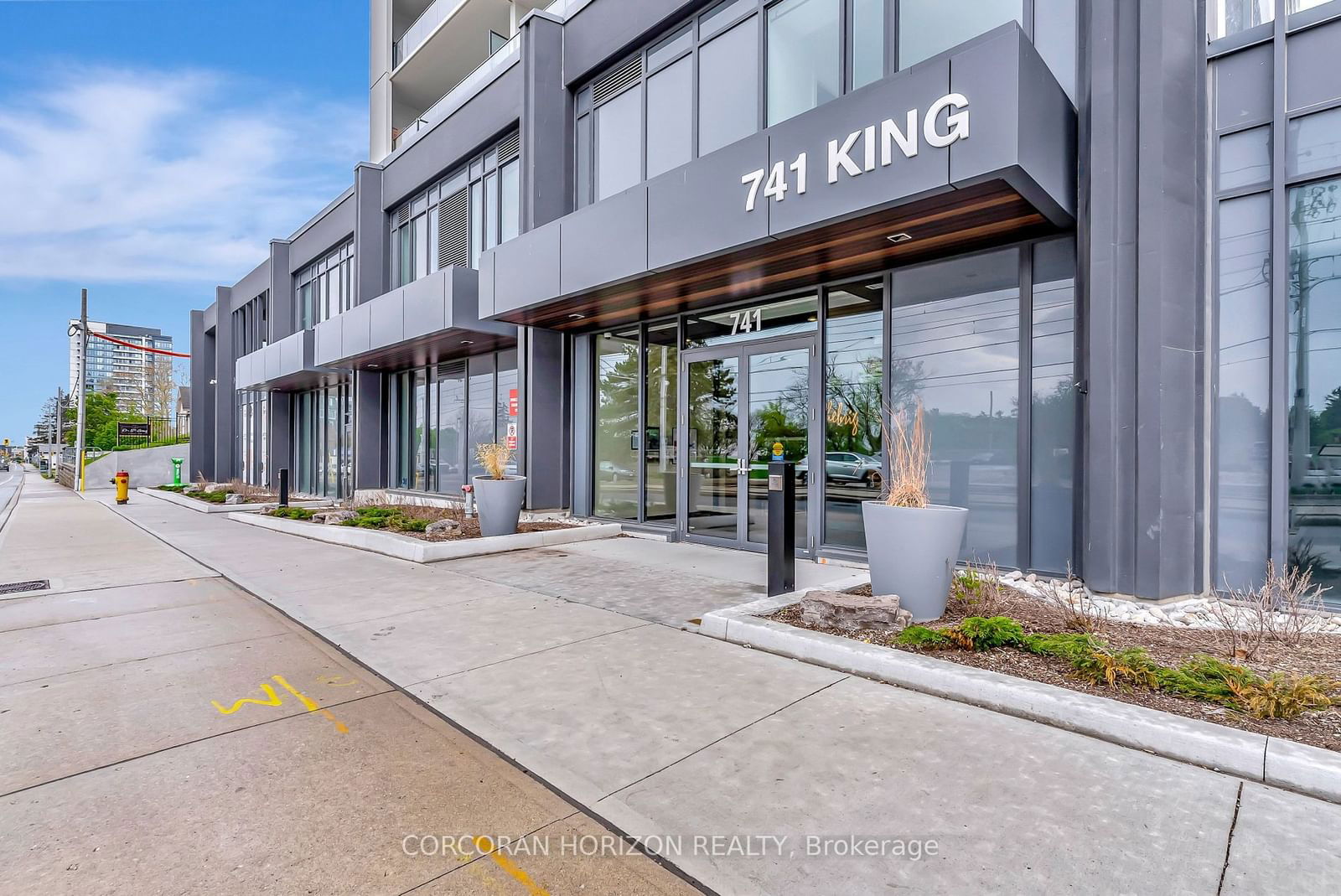 741 King St W, unit 1804 for rent