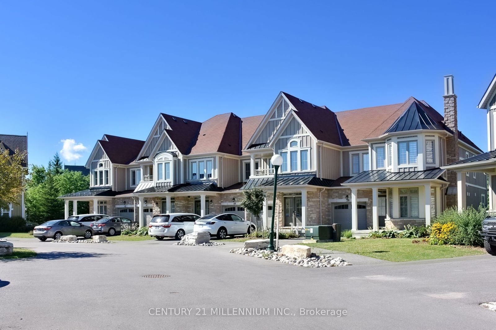 Snowbridge West Townhomes, The Blue Mountains, Toronto