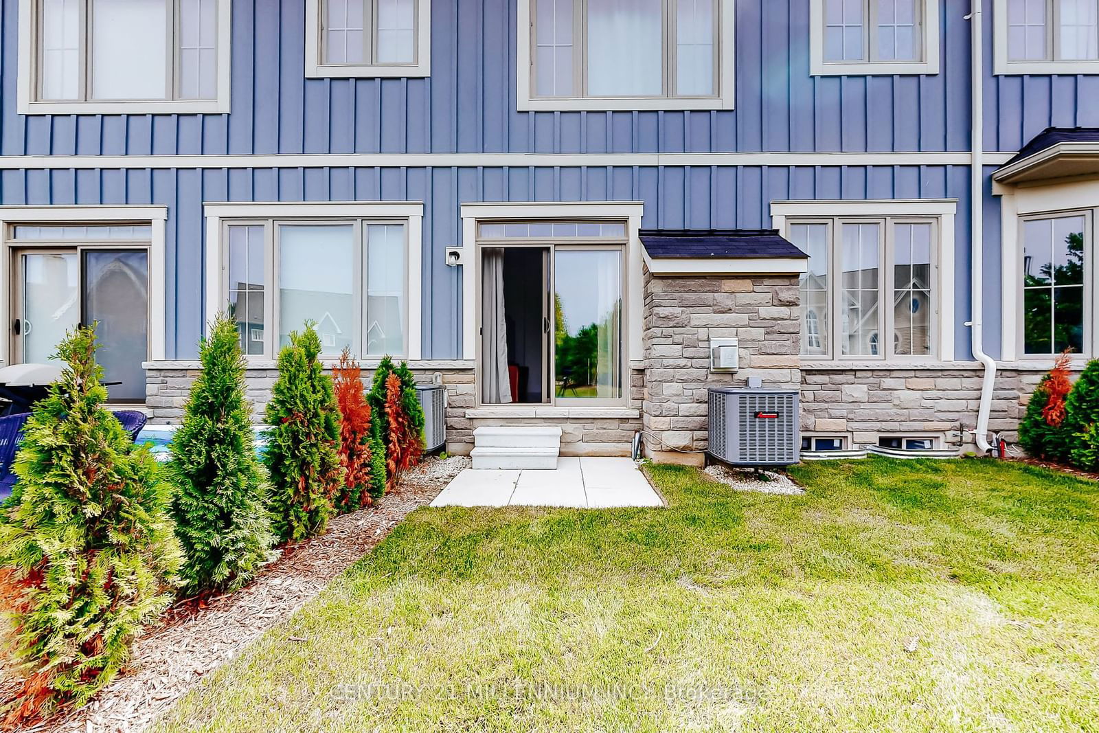 Snowbridge West Townhomes, The Blue Mountains, Toronto