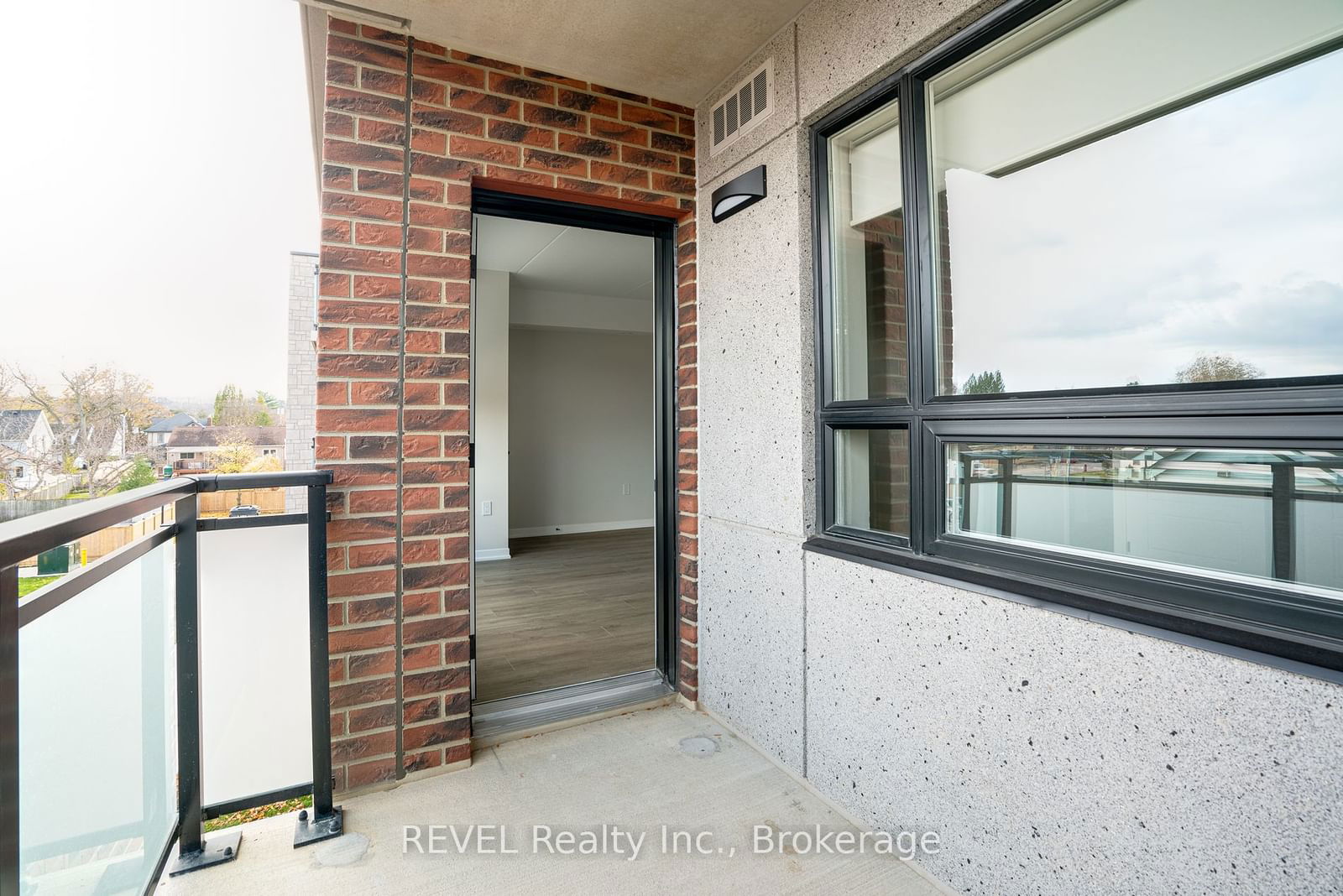 3998 VICTORIA Ave, unit 309 for sale