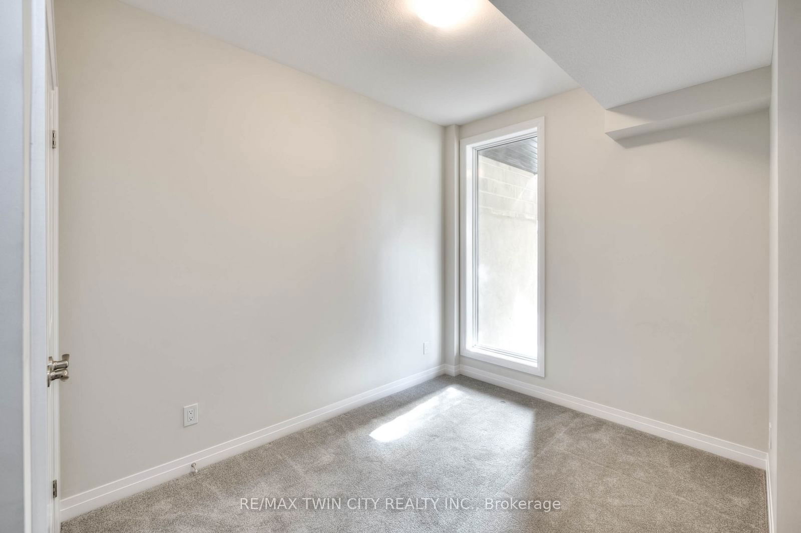 261 Woodbine Ave, unit 39 for sale