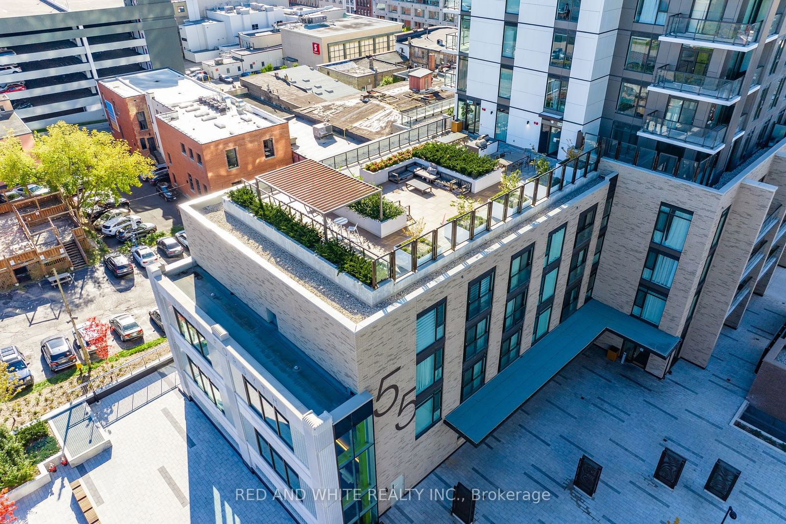 55 Duke St W, unit 901 for sale