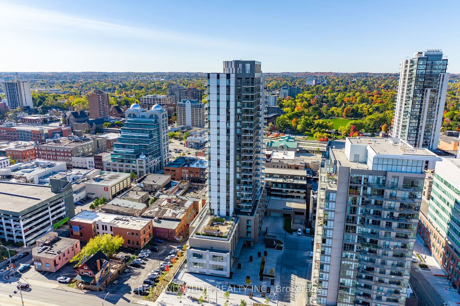 55 Duke St W, unit 901 for sale