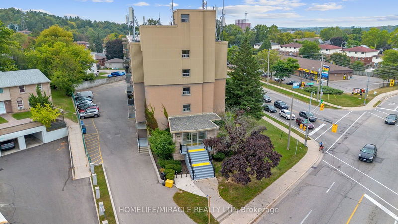 283 Fairway Rd N, unit 206 for sale