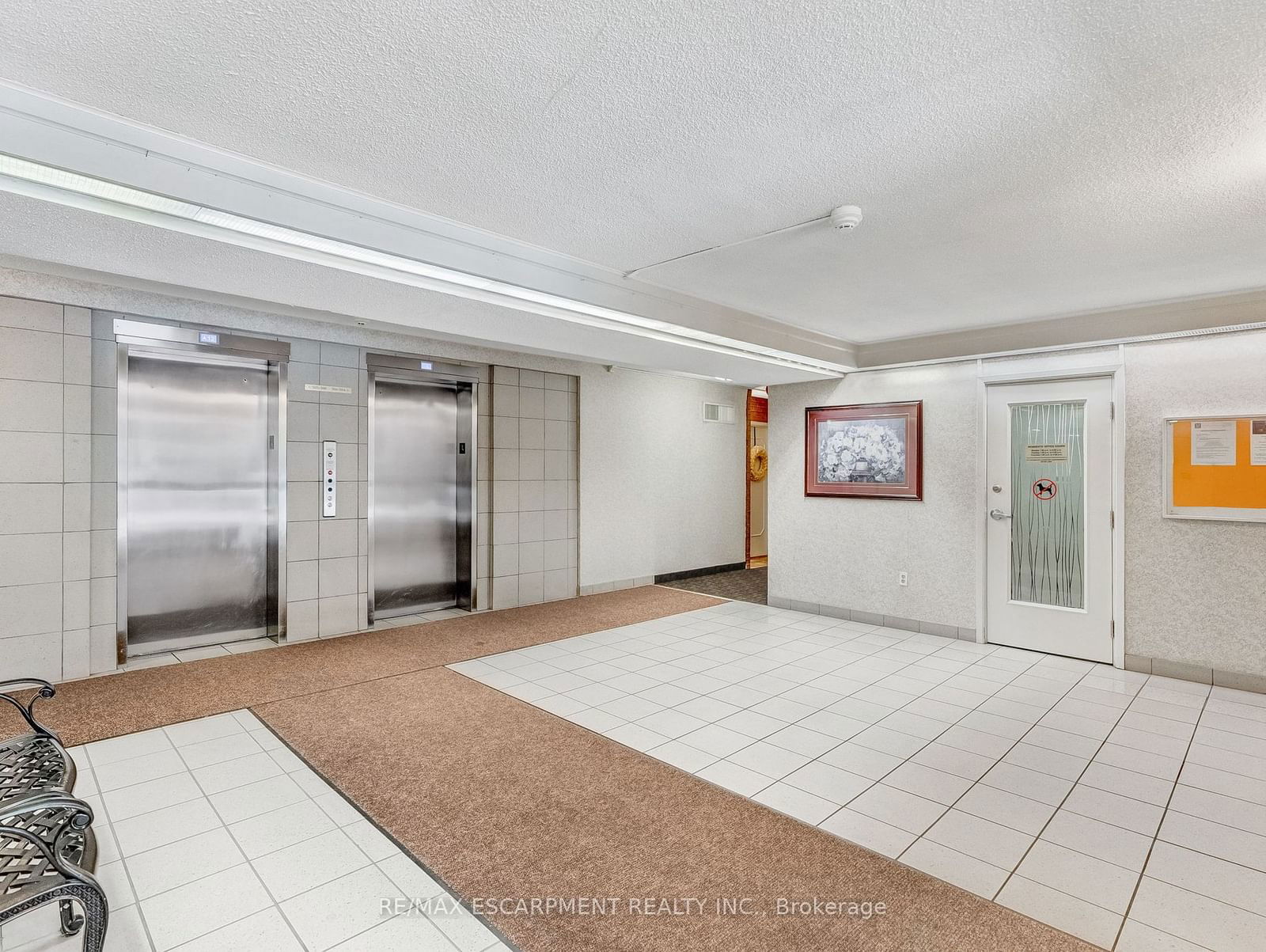 1966 Main St W, unit 1106 for sale