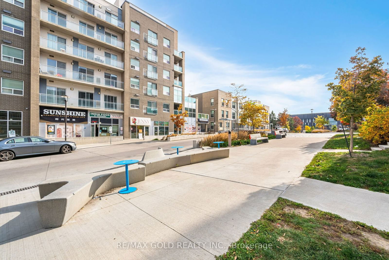 275 Larch St, unit H101 for sale