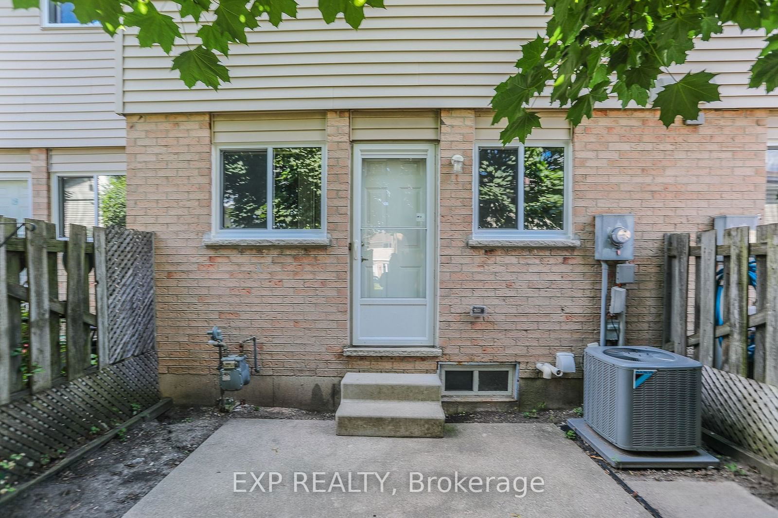 320 Westminster Ave, unit 36 for rent