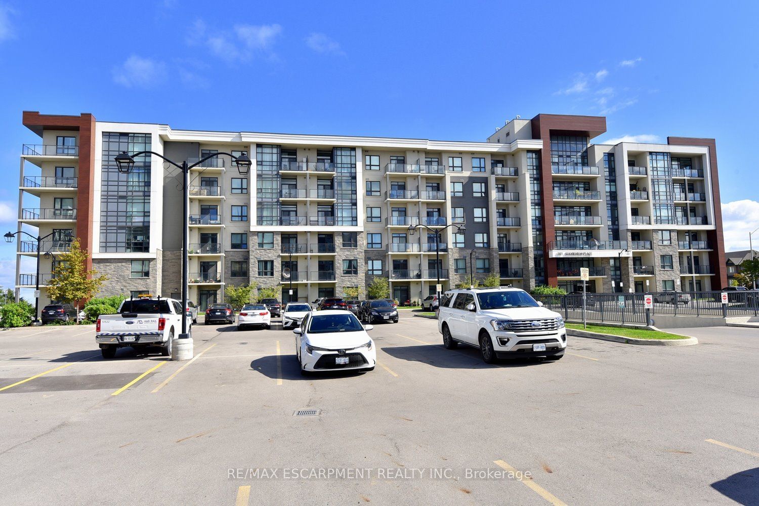 101 Shoreview Pl, unit 214 for sale