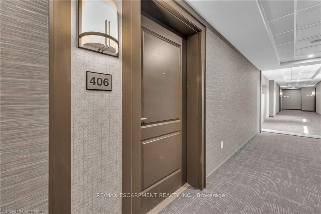 460 Dundas St E, unit 406 for sale