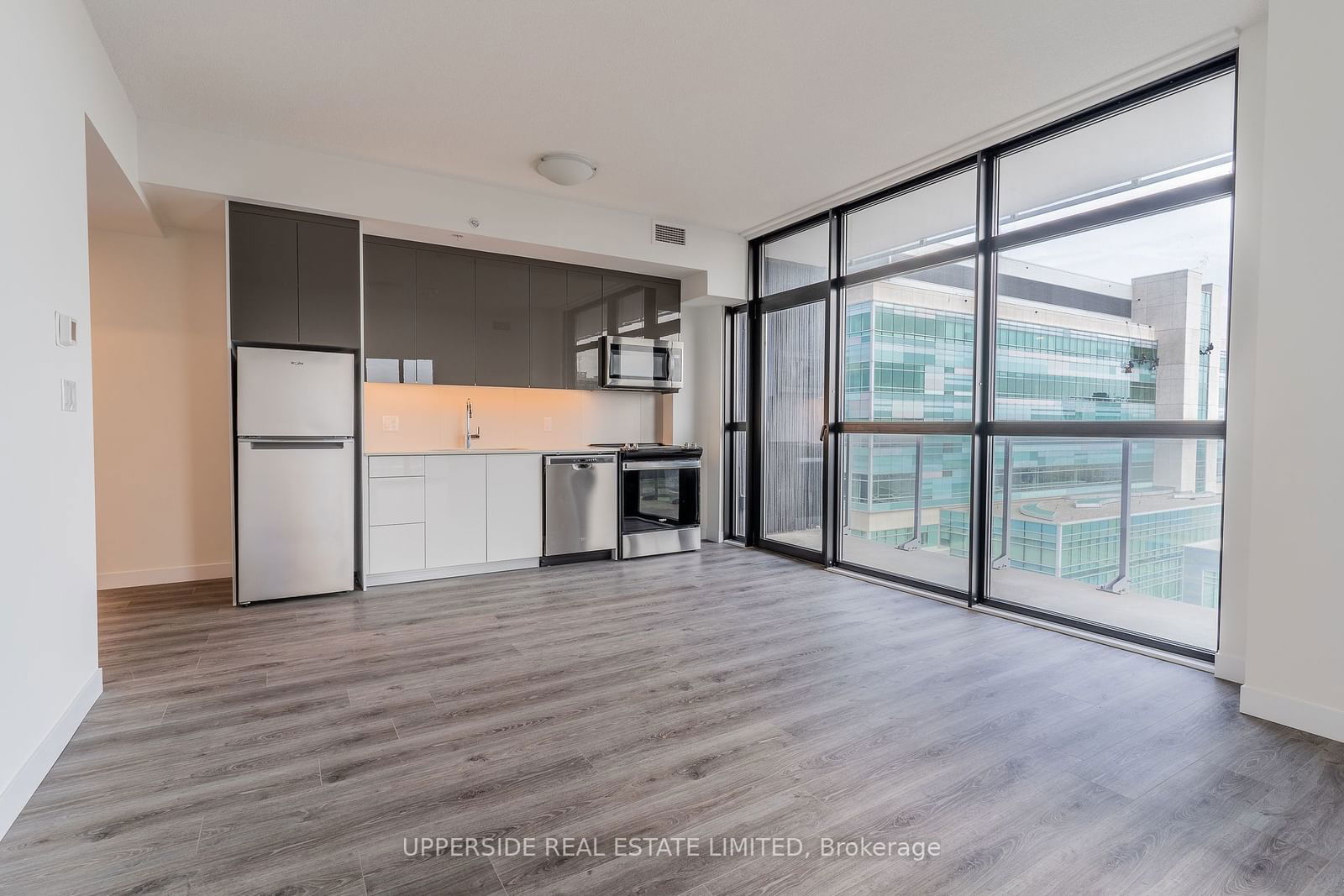 60 Frederick St, unit 814 for rent