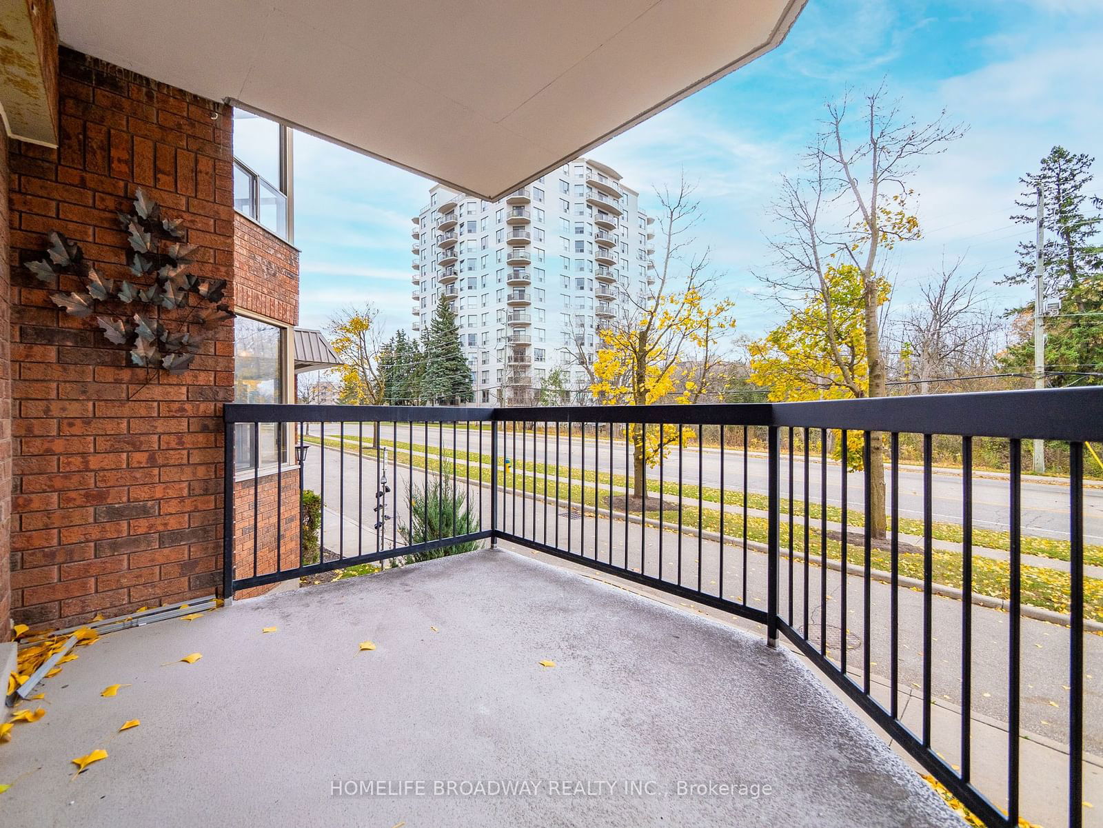 300 Keats Way, Waterloo, Toronto