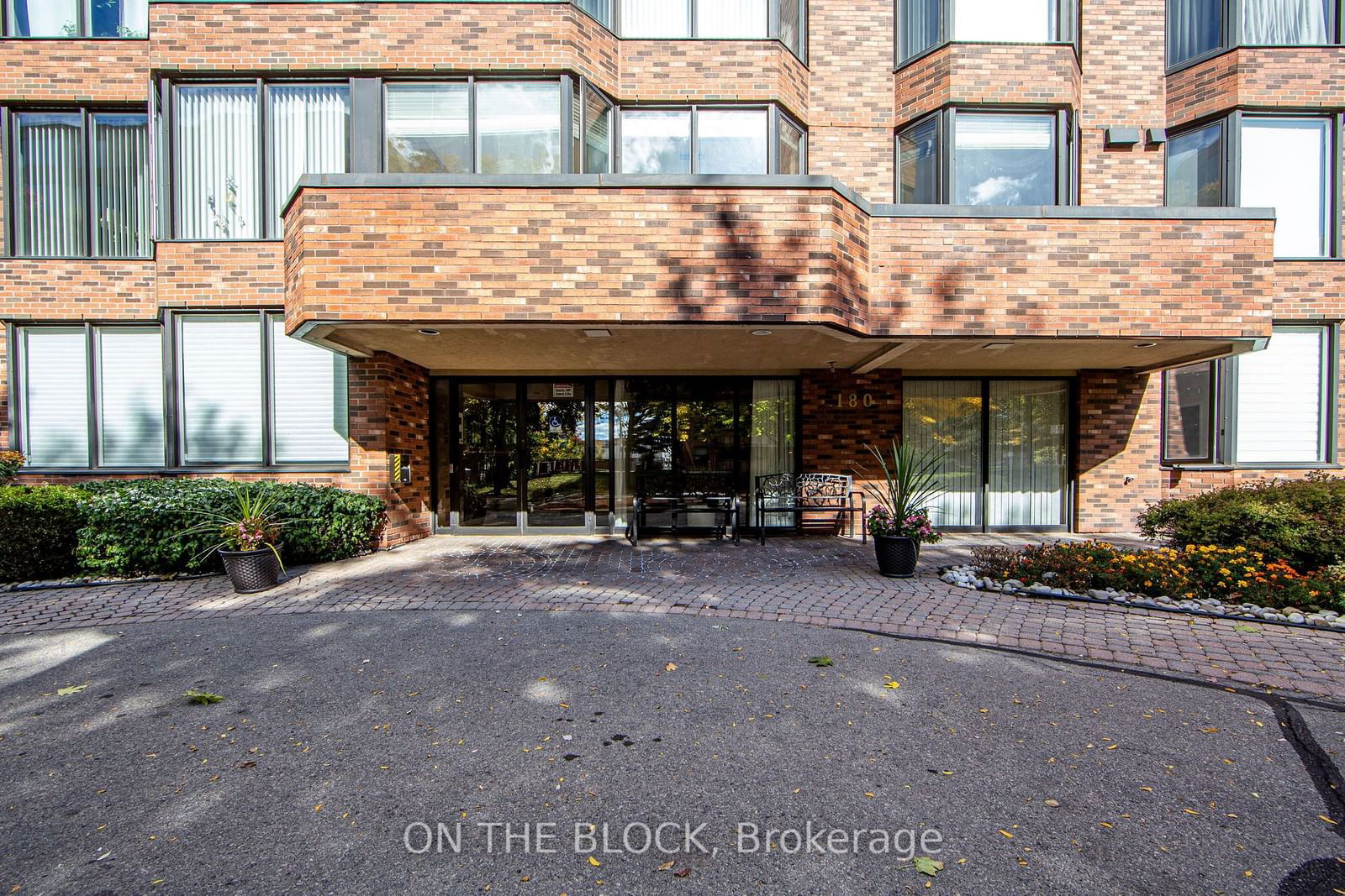 180 Limeridge Road Condos, Hamilton, Toronto