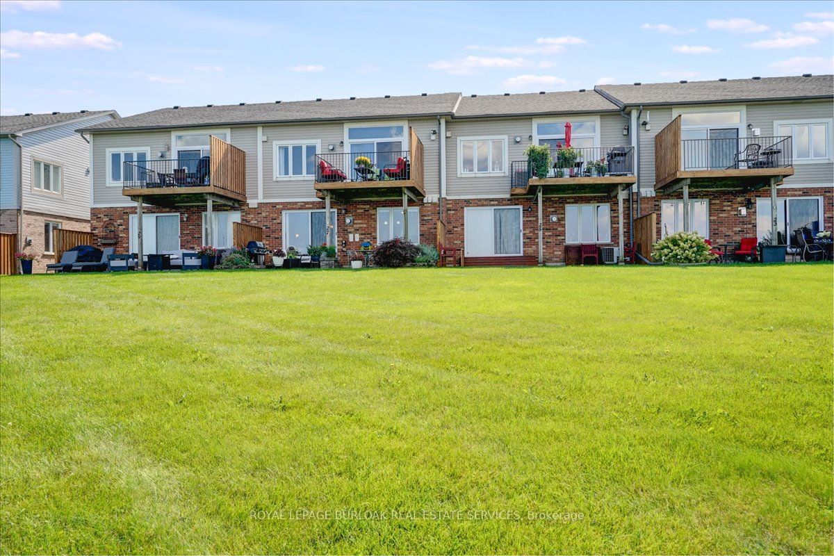 Seaside Village Townhomes, Hamilton, Toronto