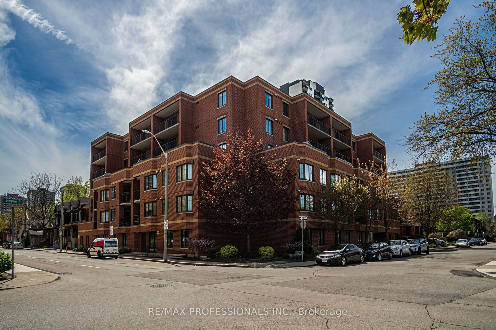 47 Caroline St N, unit 502 for sale