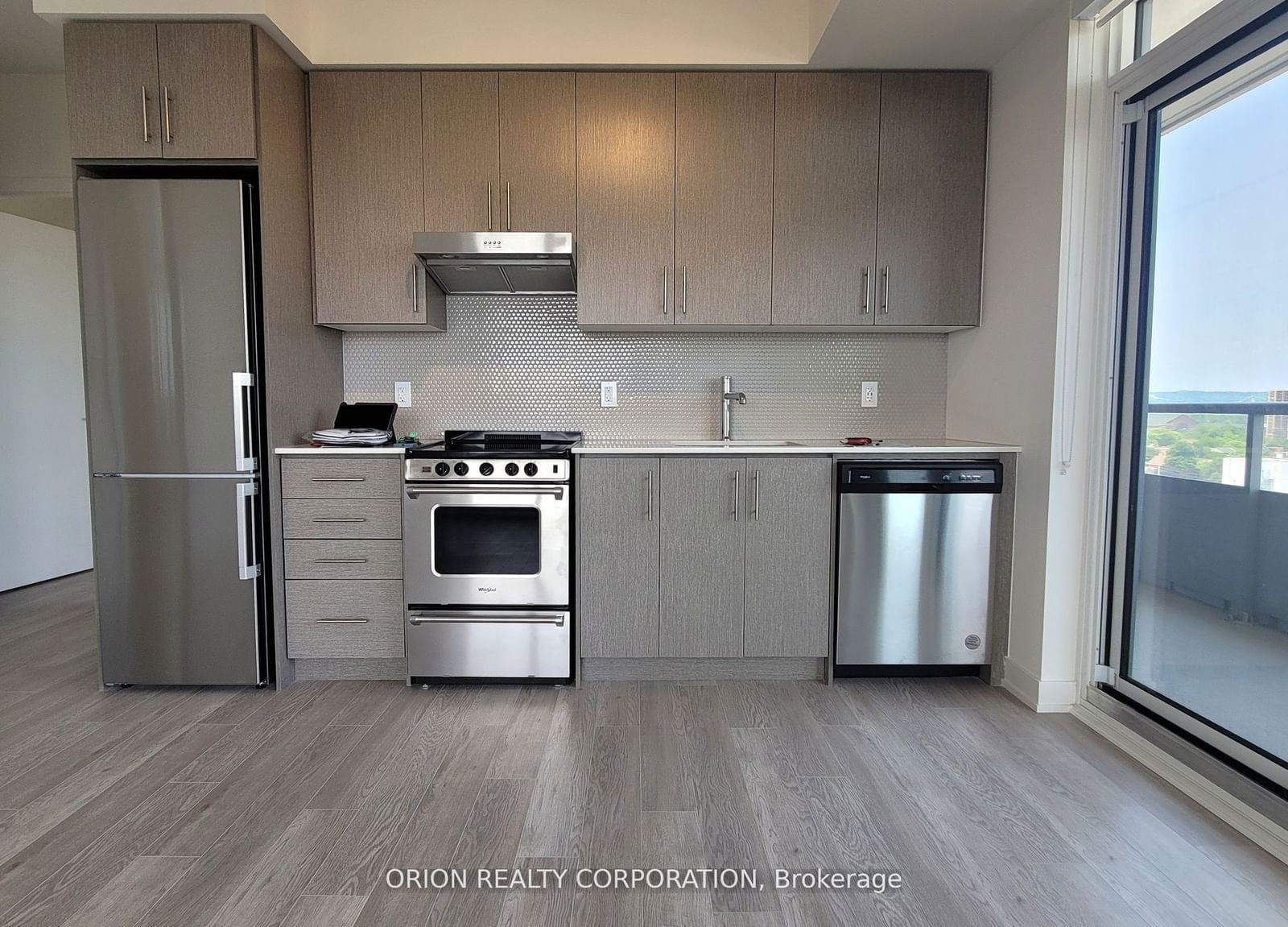 212 King William St, unit 1203 for rent