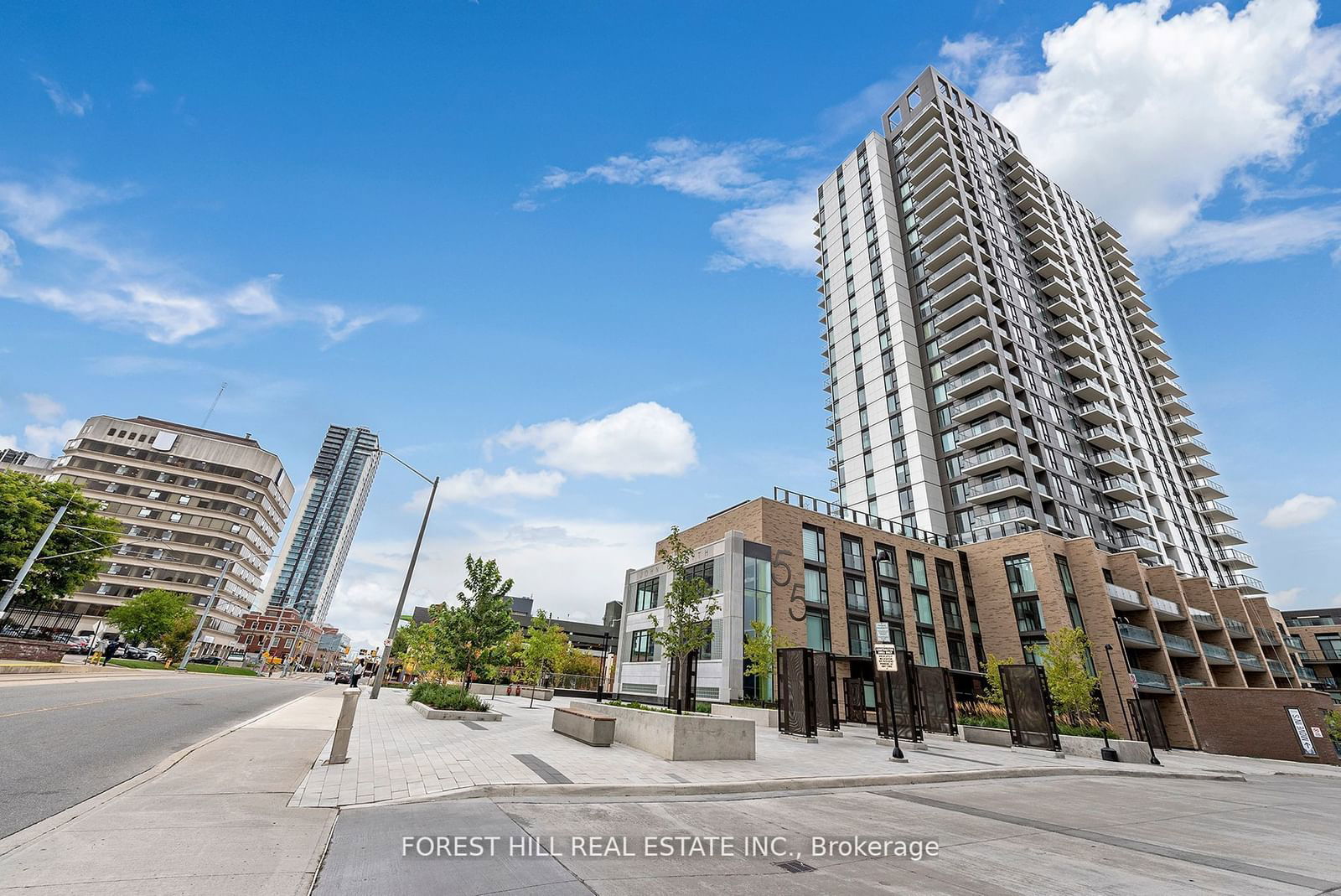 55 Duke St W, unit 1704 for sale